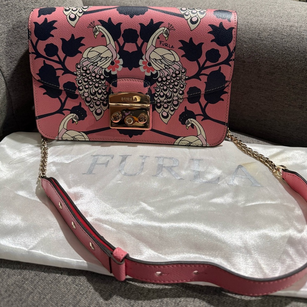 Furla Metropolis Shoulder Bag Peacock Design